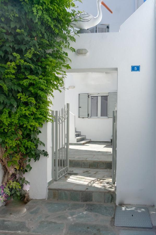 Pelican Paros Exteriér fotografie